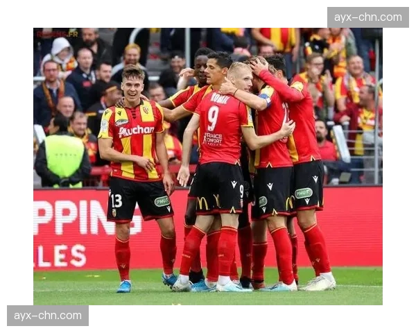 法甲北部德比：里尔VS朗斯恩怨再燃，谁能拿下这三分？